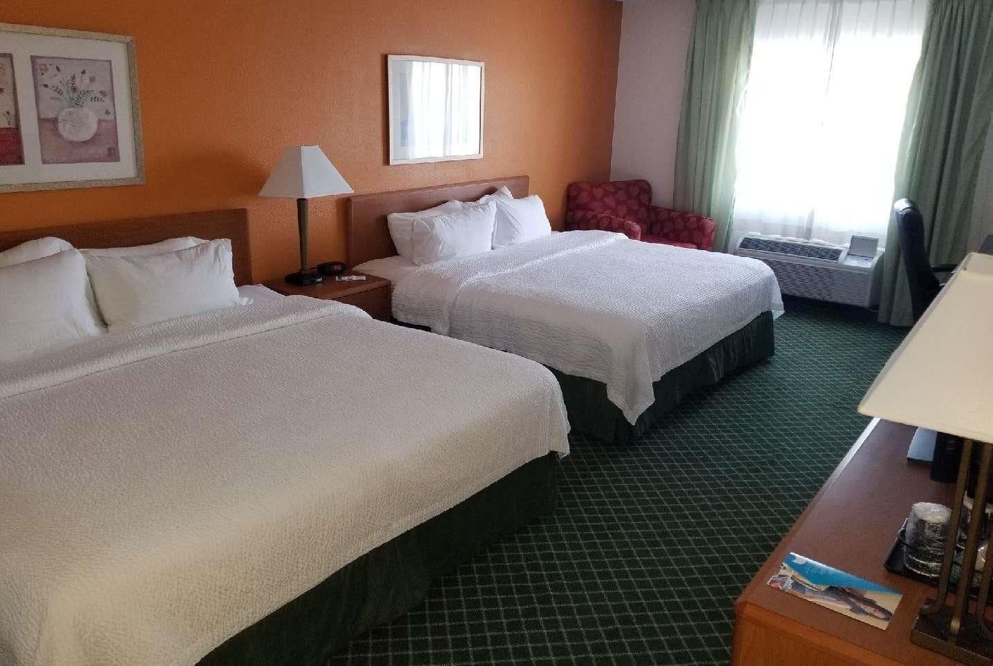 Americinn By Wyndham Hudson Exterior foto