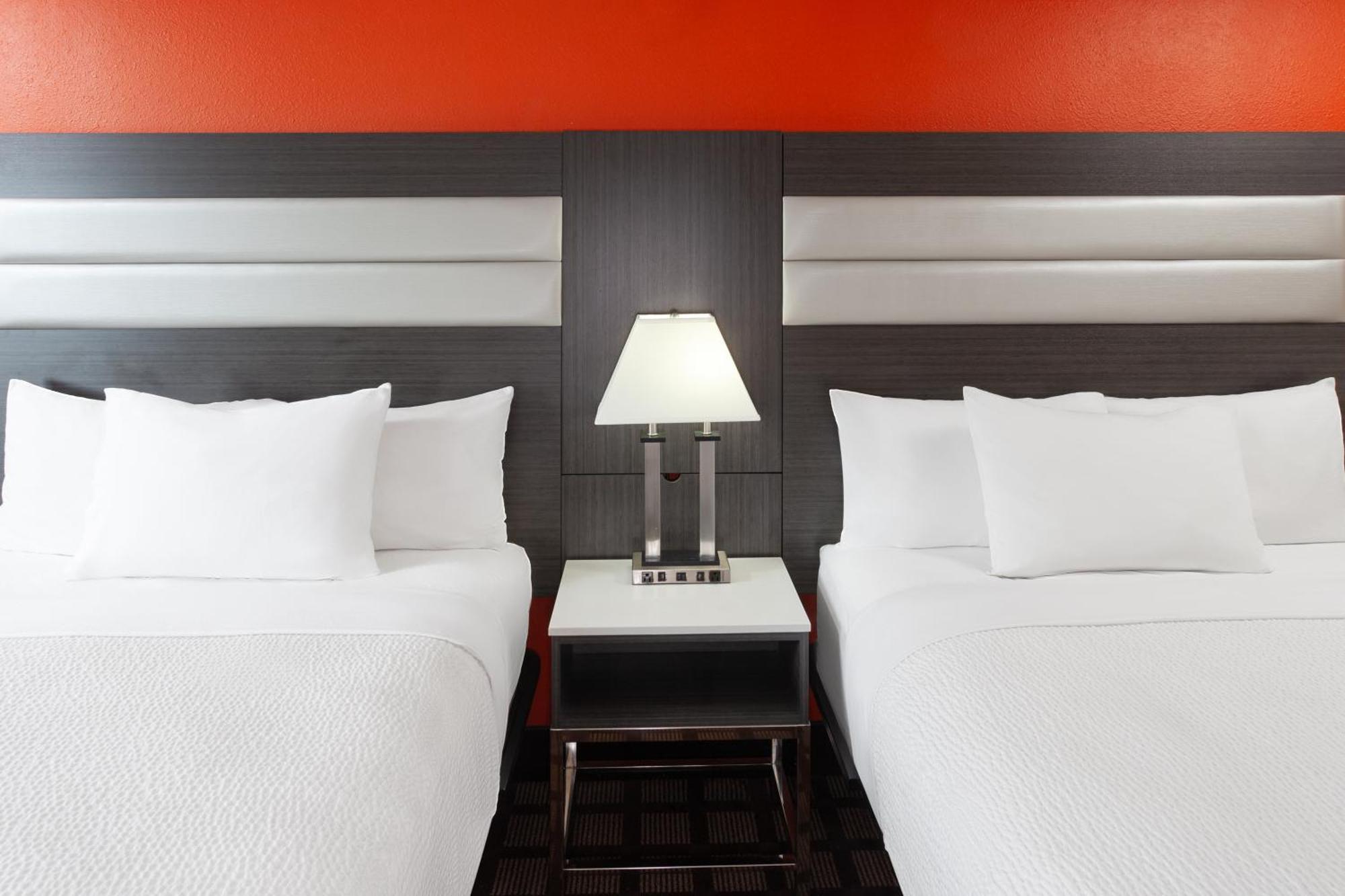 Americinn By Wyndham Hudson Exterior foto